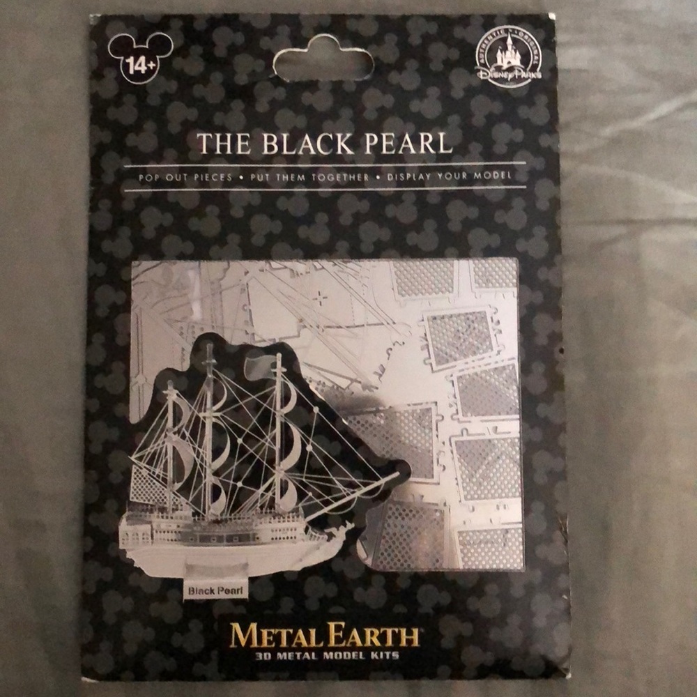 Disney The Black Pearl metal earth 3D metal model